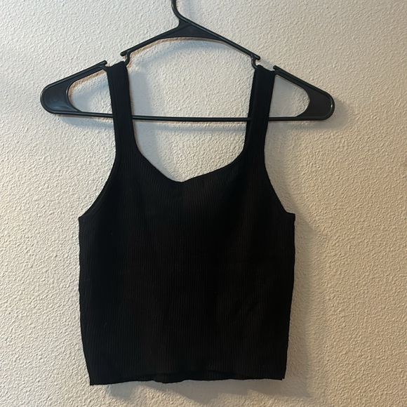 NWT House Of Harlow 1960 ribbed tank size small - Picture 6 of 6